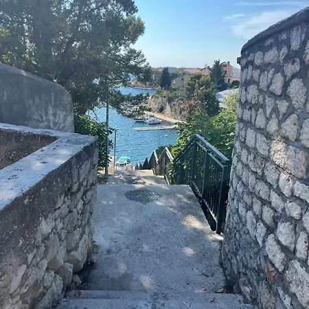 Apartment Jasna In Near The Sea Šibenik